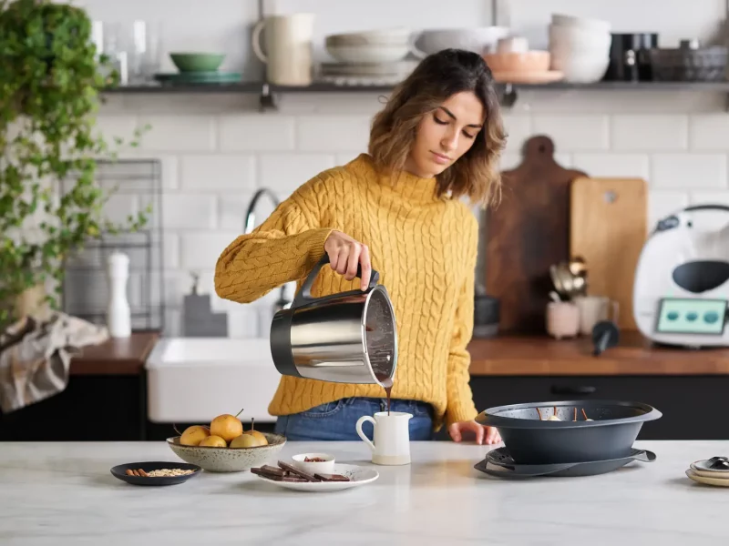 int_thermomix_TM6_in-use_6516965_medium